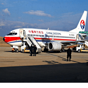 霍林河空运代理航空快运业稳步发展的原因是什么？